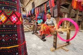 Kerajinan Ulos Batak